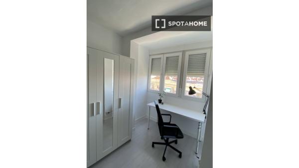 Habitación en piso compartido de 4 habitaciones, Alcorcón