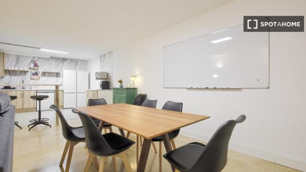 Habitación en piso compartido en alquiler en Piovera, Madrid