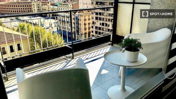 Habitación en piso compartido en alquiler en Sant Francesc, Valencia