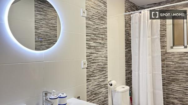 Appartement de 2 chambres à louer à Alfafar, Valence.