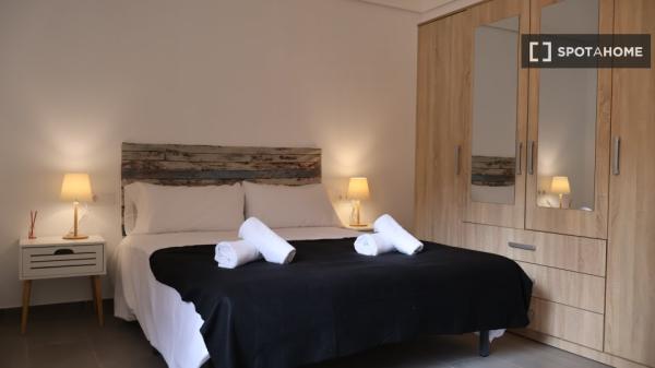 Appartement de 2 chambres à louer à Alfafar, Valence.