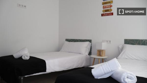 Appartement de 2 chambres à louer à Alfafar, Valence.