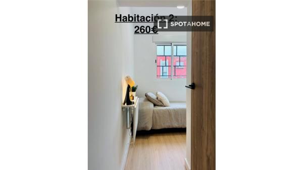 Room in shared 4-bedroom, Casería de Montijo, Granada