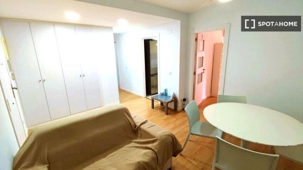 Pokój we wspólnym mieszkaniu w València