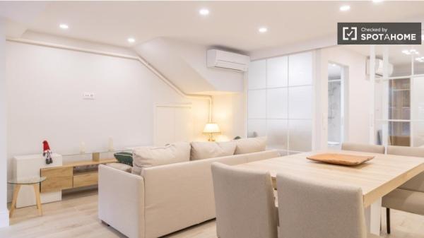 Apartamento de 1 dormitorio en alquiler en Salvador, Madrid