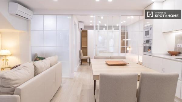 Apartamento de 1 dormitorio en alquiler en Salvador, Madrid