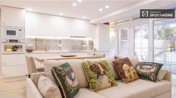 Apartamento de 1 dormitorio en alquiler en Salvador, Madrid