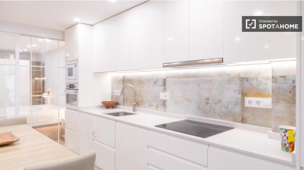 Apartamento de 1 dormitorio en alquiler en Salvador, Madrid