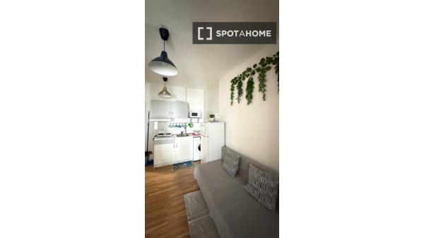 Apartamento de 2 dormitorios en alquiler en Universidad, Madrid