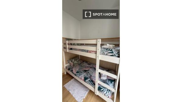 Apartamento de 2 dormitorios en alquiler en Universidad, Madrid
