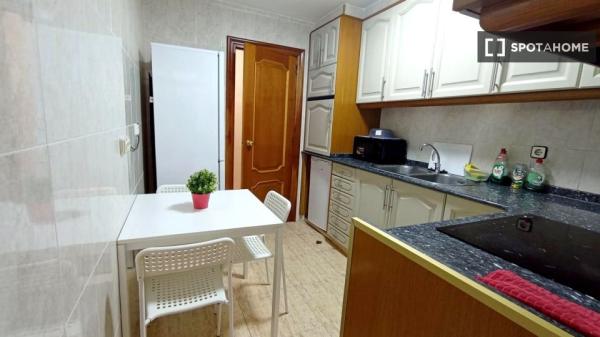 Habitación en piso compartido en Burjasot