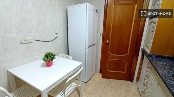 Habitación en piso compartido en Burjasot