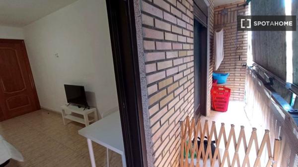 Habitación en piso compartido en Burjasot