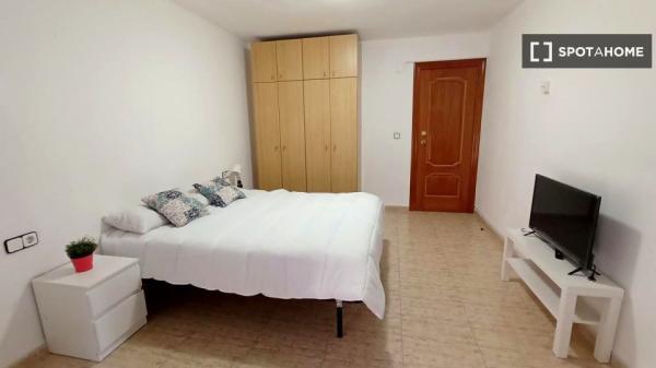 Habitación en piso compartido en Burjasot