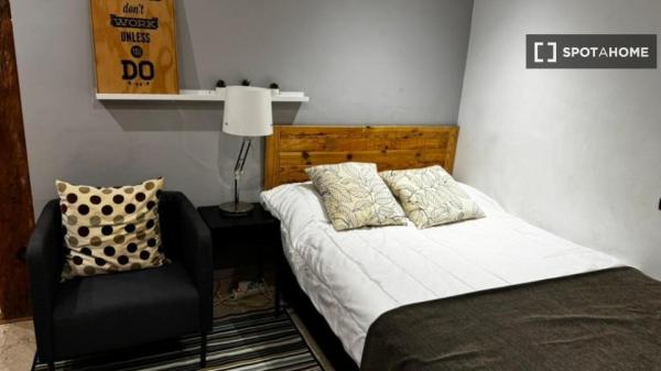 Estudio en alquiler en Trafalgar, Madrid