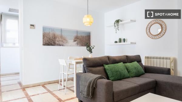 Chambre à louer dans un appartement partagé de 4 chambres à Numancia, Madrid