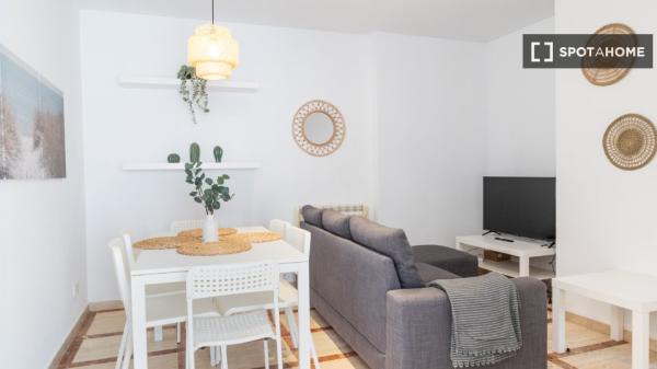 Chambre à louer dans un appartement partagé de 4 chambres à Numancia, Madrid