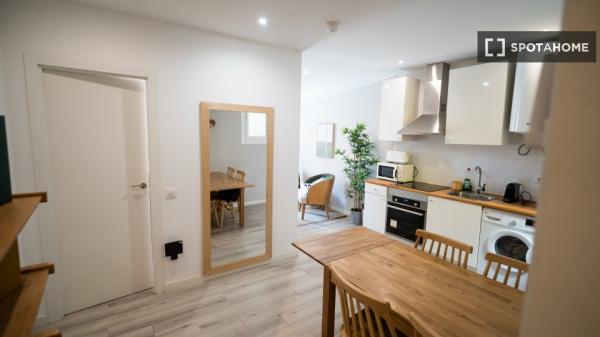 Apartamento de 2 habitaciones en alquiler en El Gòtic, Barcelona