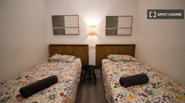 Apartamento de 2 habitaciones en alquiler en El Gòtic, Barcelona
