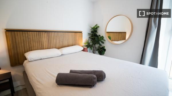 Apartamento de 2 habitaciones en alquiler en El Gòtic, Barcelona