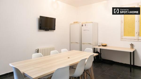 Habitación en Ríos Rosas, Madrid en alquiler