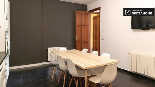 Habitación en Ríos Rosas, Madrid en alquiler