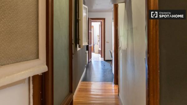 Habitación en Ríos Rosas, Madrid en alquiler