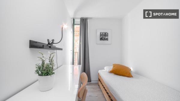 Piso de 2 habitaciones en alquiler en El Gótico, Barcelona