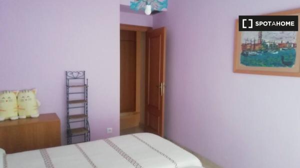 Room in a shared apartment in Mestalla, Valencia