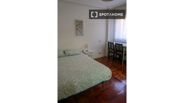 Apartamento de 1 dormitorio en alquiler en Pacífico, Madrid