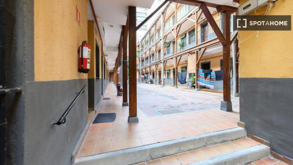 Studio zur Miete in Trafalgar, Madrid.