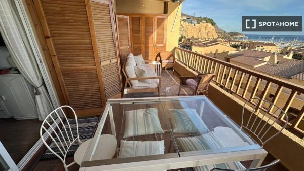 Appartement de 2 chambres à louer à Altea