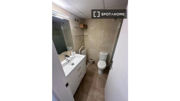 Appartement de 2 chambres à louer à Altea