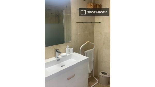 Appartement de 2 chambres à louer à Altea