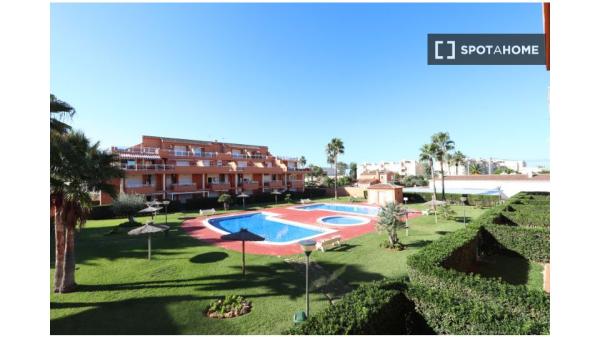 Appartement de 2 chambres à louer à Dénia