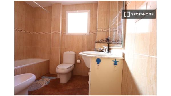 Appartement de 2 chambres à louer à Dénia