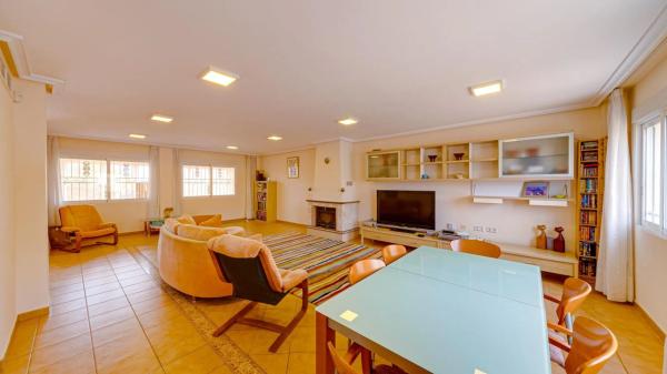 Casa independiente en calle Monteperdido, 46