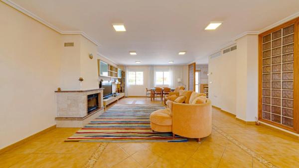 Casa independiente en calle Monteperdido, 46