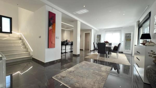 Casa independiente en calle la Gavina