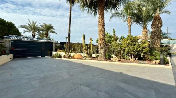 Casa independiente en calle la Gavina