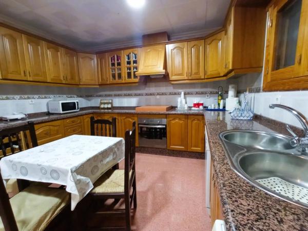 Casa independiente en avenida Alcoy