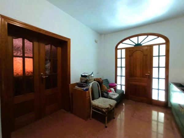 Casa independiente en avenida Alcoy