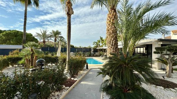 Casa independiente en calle la Gavina