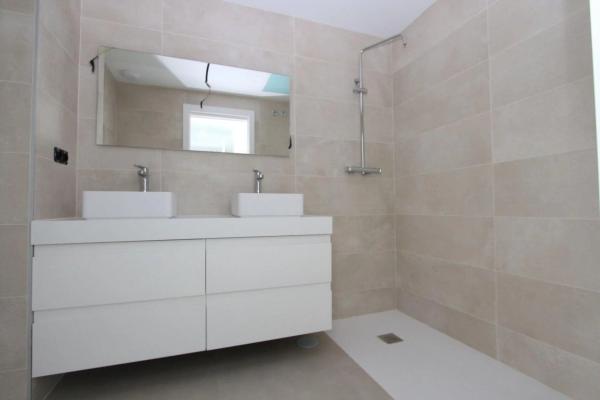 Piso en avenida de los Ejércitos Españoles