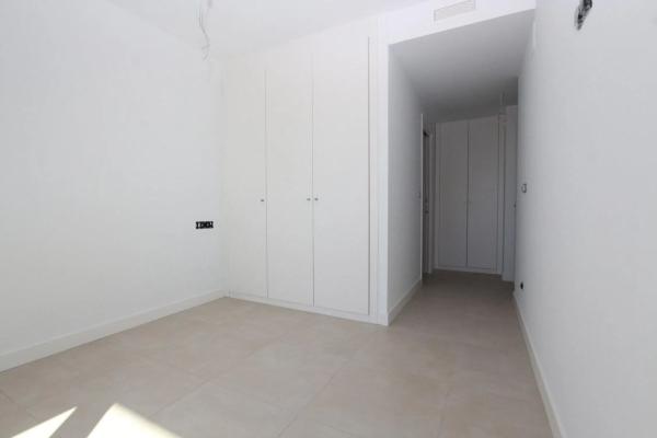 Piso en avenida de los Ejércitos Españoles