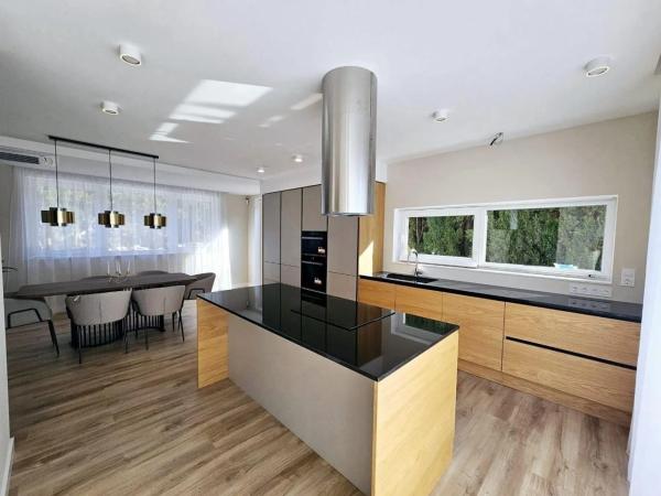 Casa independiente en Partida Carrió Park