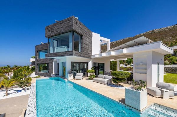 Casa independiente en calle Leonardo da Vinci, 108