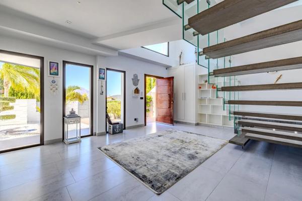 Casa independiente en calle Leonardo da Vinci, 108