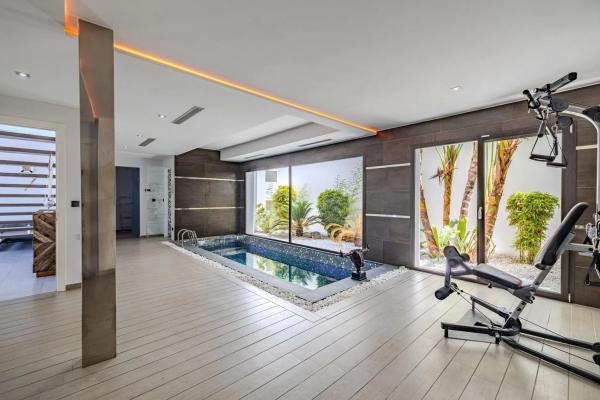 Casa independiente en calle Leonardo da Vinci, 108