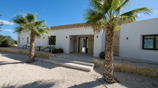 Casa independiente en camino del Planet